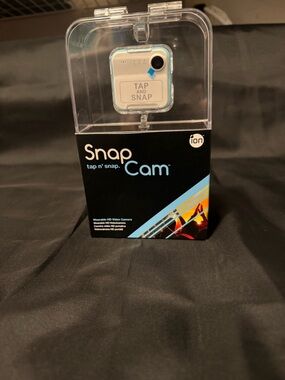 Snap Cam Wearable HD Camera - White with Aqua Accent